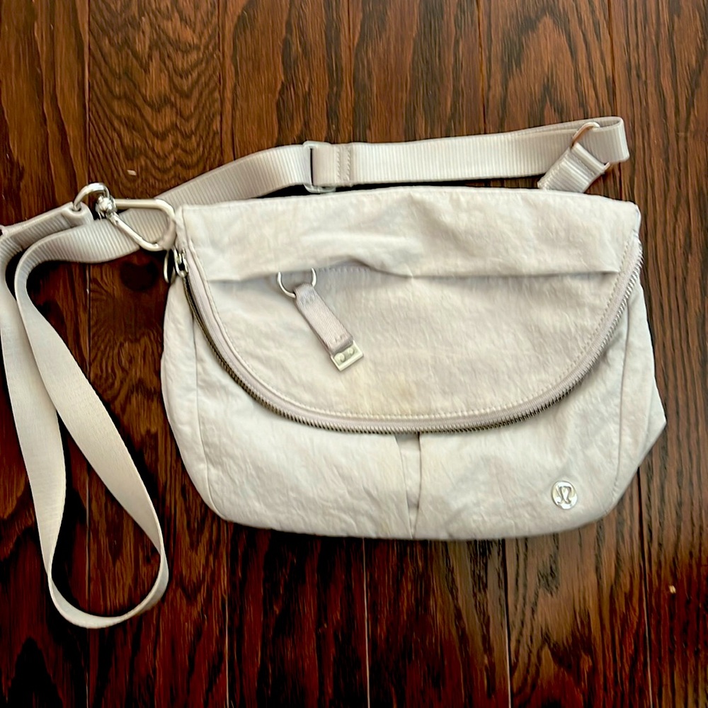Lululemon crossbody purse